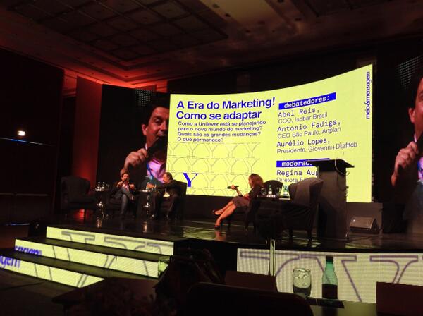 giovanni_dfcb's tweet photo. Aurélio Lopes agora no #nextnow debatendo sobre a Era do Marketing. http://t.co/eQZPy0mvmf
