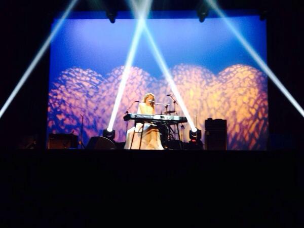 cervezasambar's tweet photo. Carmen París en los Premios de la Música Aragonesa #XVPMA http://t.co/HZelijfYqs