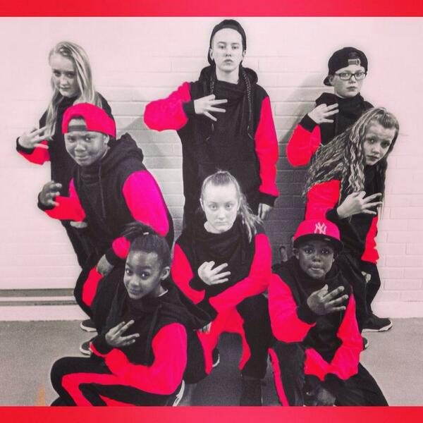 OTWDanceEnt's tweet image. Paris. Are you ready for @evoke_dance ??