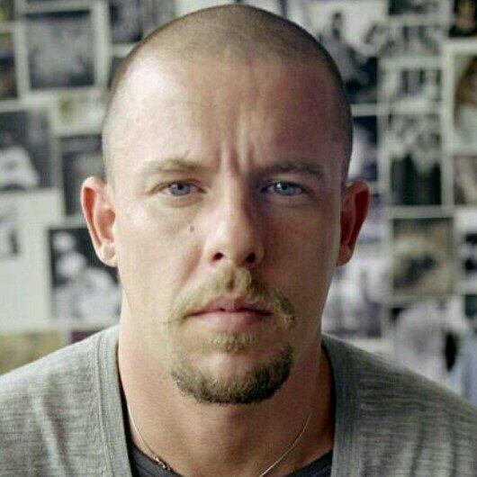 FashionweekNYC's tweet photo. Happy Birthday to Fashion Legend Alexander McQueen! Retweet this to wish Happy Birthday to Alexander McQueen! http://t.co/V5Hz9iLUPz
