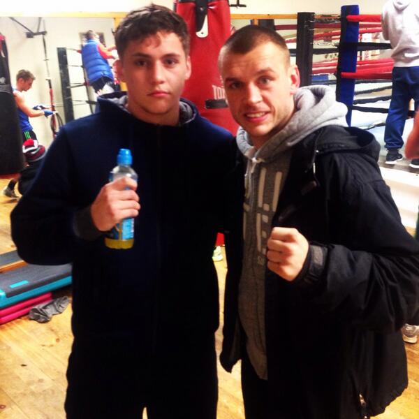 BobbyCairns's tweet photo. Seen @JohnMurray84 at the gym tonight,top bloke! http://t.co/LEhWjpwdZb