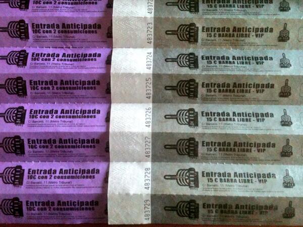 NewLightSession's tweet image. ENTRADAS PARA LA FIESTA DEL DIA 29 EN #TCLUBLIGHT YA A LA VENTA #KISSPARTY 
+info 609965024 (Isma)