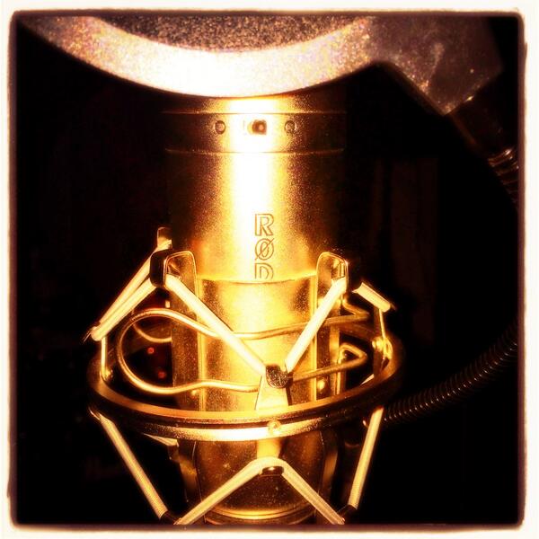 djrapstar's tweet photo. #rode #microphonics #mic #studio #rap #flow http://t.co/Em0xPLuFbs