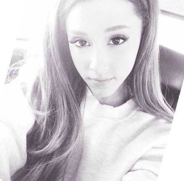 Ari❤️ (@arfakingg) on Twitter photo 