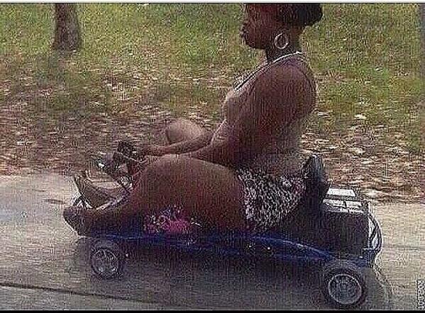 '@guccii1017: Boosie baby momma on her way to see him '😂😂😂