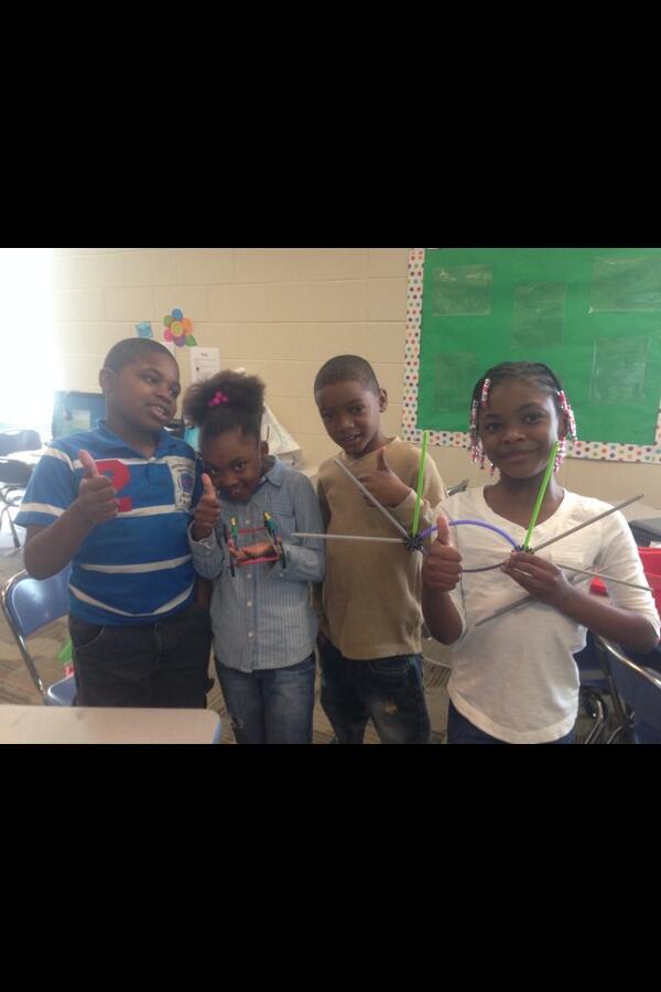 STEM_UA's tweet photo. Today we worked with Ms. McGahey's class teaching the kids with the help of K'Nex! #StemUA http://t.co/U2GCCW8GDN