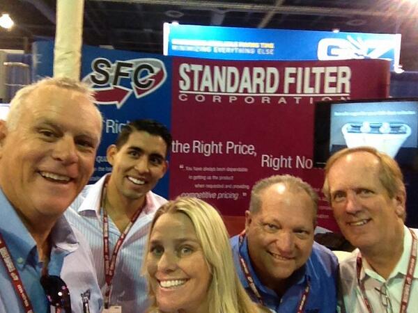 conexpoconagg's tweet photo. Share your selfie! RT @nina_dorsey: #standardfilter #cecelfie #conexpoconagg http://t.co/fYODzDtDQg