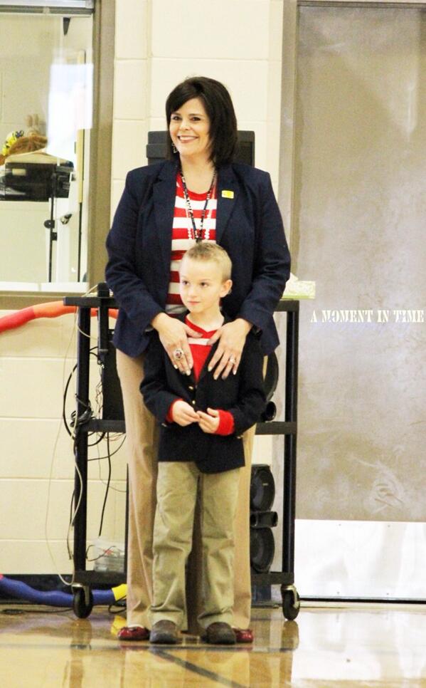 OLEmustangs's tweet photo. Mr. Puckett spent the day as principal!! He purchased this experience at our Valentine Carnival Silent Auction. http://t.co/GxkXEvSwOv