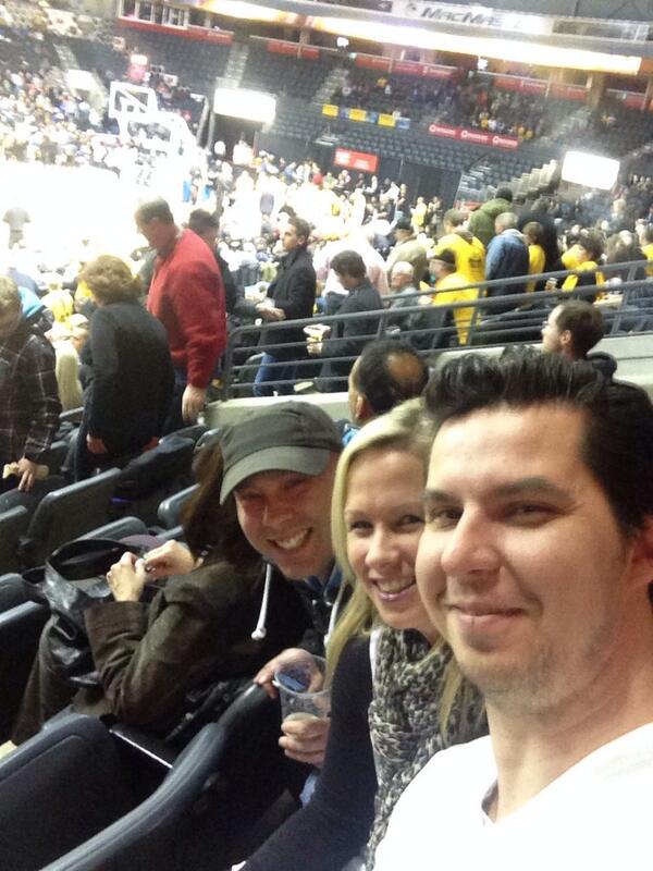 kim_woodbridge's tweet photo. @1031FreshFM @BudGardens @LondonLightning playoffs! #WeAreLightning http://t.co/8fnnL4sNdz