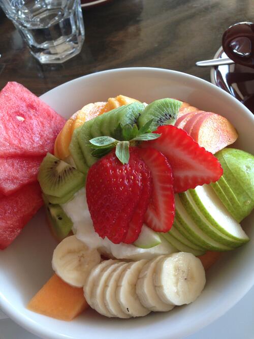 DailyFitChick's tweet photo. Snack time! http://t.co/222FYIh5Kc