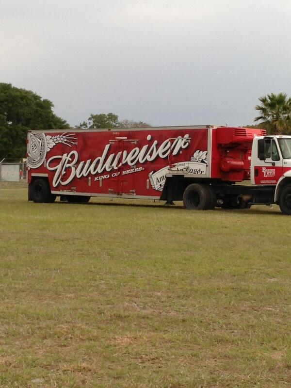 WinginItFestiva's tweet photo. Wingin' It festival would like to give a shout out to one of our returning sponsors #budweiser . http://t.co/9qAkrzpKan