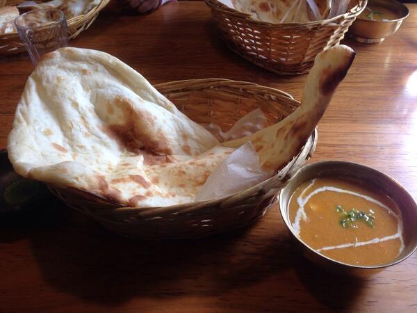 hirobockle's tweet photo. 今日の昼は自分へのご褒美でカレー頂きました！ウマシ(｀_´)ゞ
女子の様なつぶやきでした。笑 http://t.co/vXrX5pvVfm