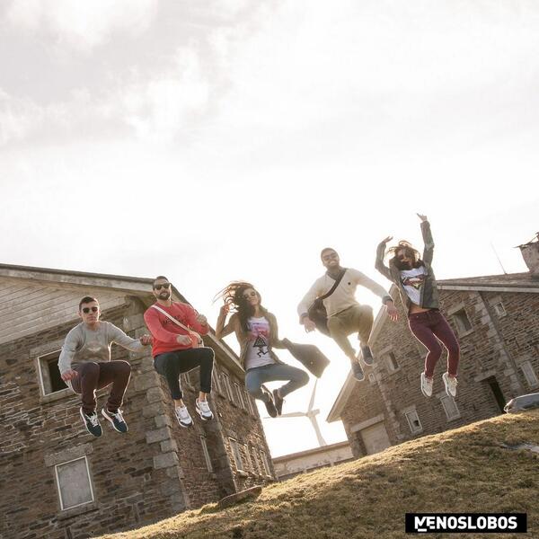 MENOSLOBOS__'s tweet photo. Una de las imágenes más divertidas de la nueva campaña de Menoslobos  ¿Os gusta? Gracias @rgb_photosocial http://t.co/YH85dsS2va