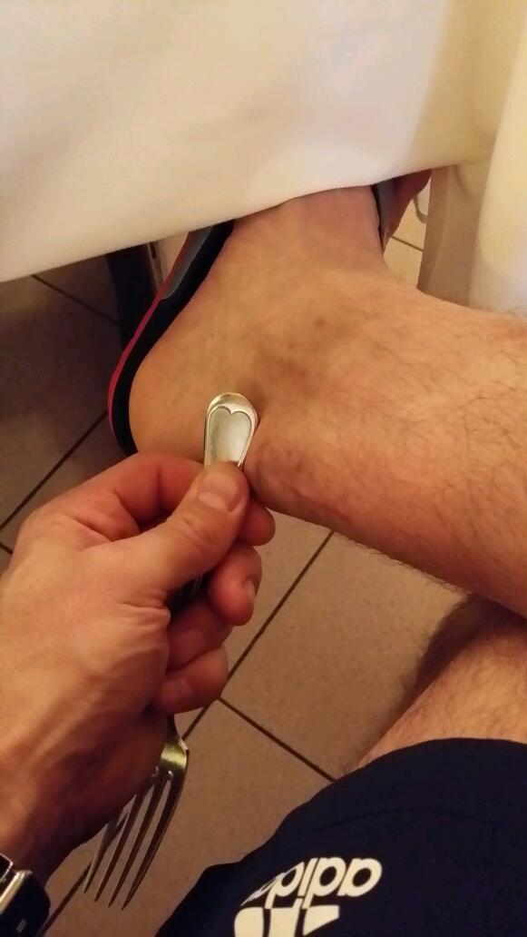 JohnJacksonGB's tweet photo. Missing @physioash &amp; @Sustain_Sports. Trying to improvise with a good bit of forking 😆 http://t.co/dTxhaGRK92
