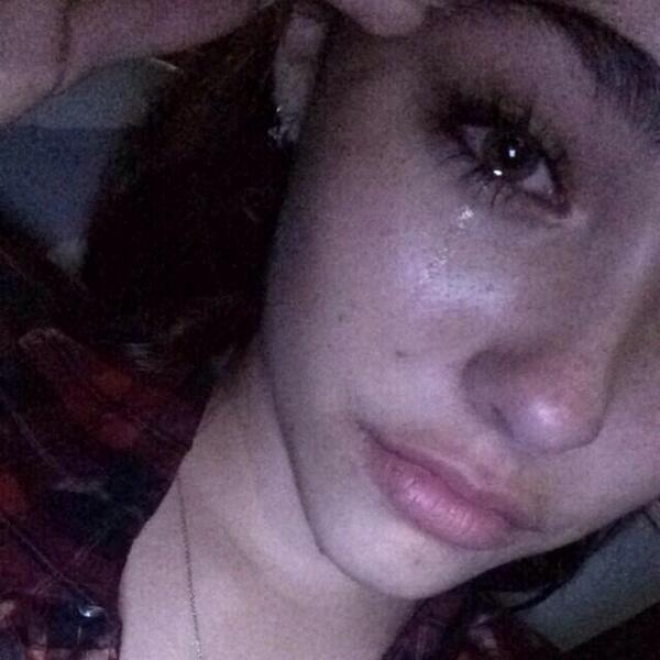 twerk4biebur's tweet photo. when bae doesn't text back http://t.co/b0oWFF63tL