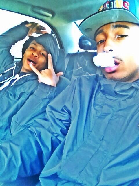nunlikehim's tweet image. me &amp;amp; ma hitta #wedemguys