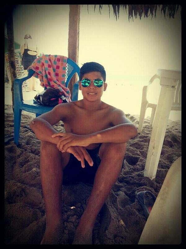 walter guevara  (@20gamerpro) on Twitter photo 