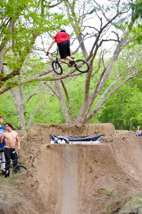 TxStateAFROTC's tweet photo. Get to know C/White!
Hometown-Cibolo,TX
AFSC-Logistics
Base-Spangdahlem,Germany
Loves riding BMX
Fav band-Tool http://t.co/Pc3sdRgE5C