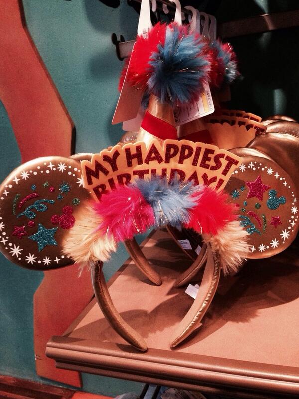 Mezzomikiのディズニーブログ ハッピーバースデーのカチューシャも本日発売 これは目立ちますね 価格1600円 Http T Co Ecdclb4rt4