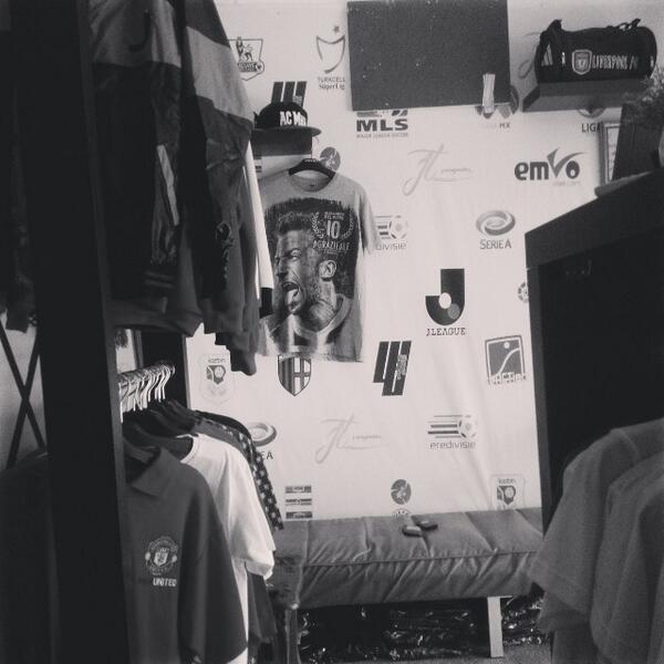 emvostore's tweet image. #AngleView dr tempat kerja outlet kami