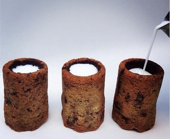 Eater's tweet image. Check out Dominique Ansel’s newest dessert: milk &amp;amp; cookie shots eater.cc/1cCfZbw 