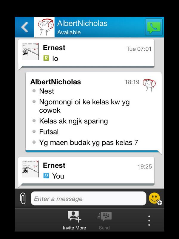 official_i8's tweet photo. Anak futsal! http://t.co/eHLdVB1tIQ