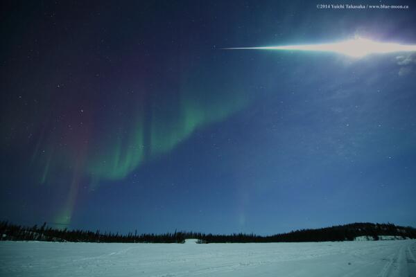 Meteoroid photographed over NWT