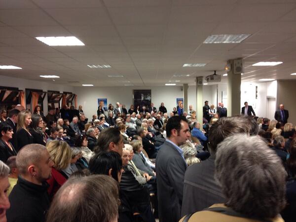 homeredgar's tweet photo. “@TBerettoni: Magnifique rencontre entre @JSegura2014 et 300 laurentins pour une nouvelle dynamique à #slv06 http://t.co/ySoFTlWMCR”