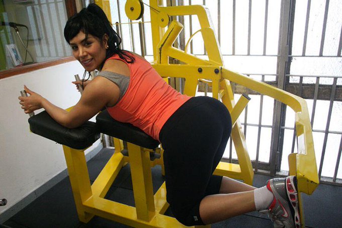 Hola Hola , no he estado publicando mucho por aqu&iacute; .. ando poni&eacute;ndome en forma http://t.co/0JHvZIHET<a href="/tag/leysifotos"class="tags"><span>#leysifotos</span></a>