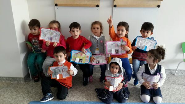 Gulumseyen yildizlar sinifinin "house" faaliyeti.