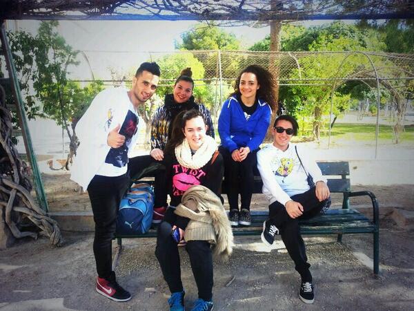 JoseJavierColl's tweet photo. Ensayo productivo! @7Edg @MariaGomis11  @KlaudiaMuoz2 http://t.co/kLEIZ5DGss