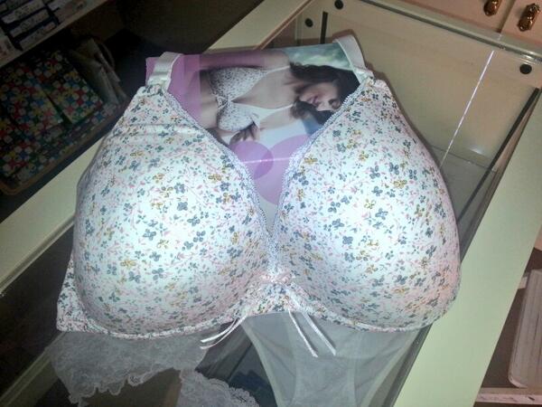 Para las mama podrás encontrar otro tipo de sujetador maternal estampado