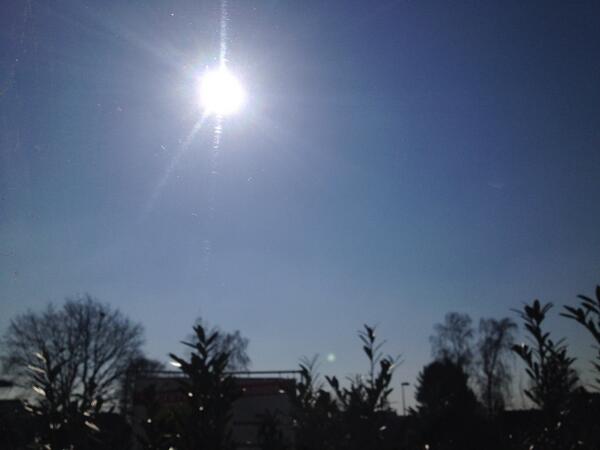 elektroGEWO's tweet photo. Winter....15gr! Man man http://t.co/TiiC5lCzT0