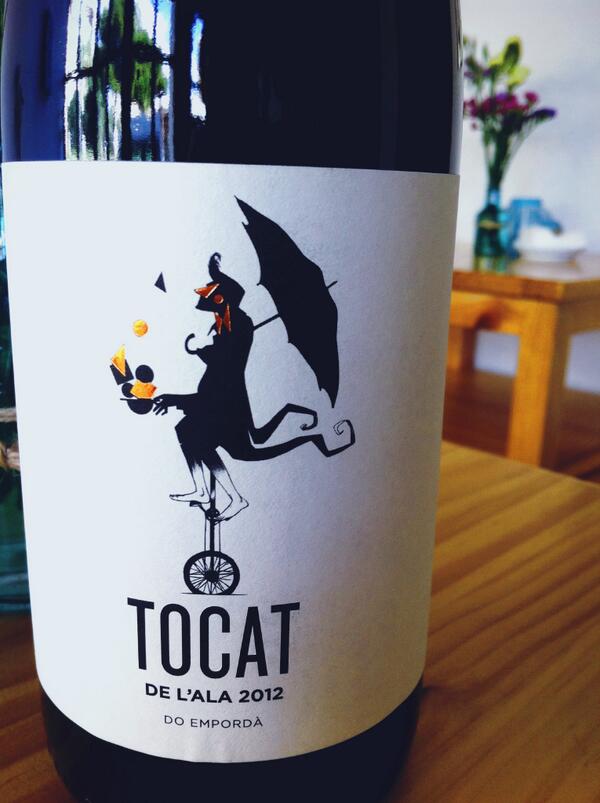 BarMerfin's tweet photo. Sentimos debilidad por los #vinos molones y este no nos podía faltar: Tocat de l'Ala, ¿te gusta? #wines #barmerfin http://t.co/b2UORI55PJ