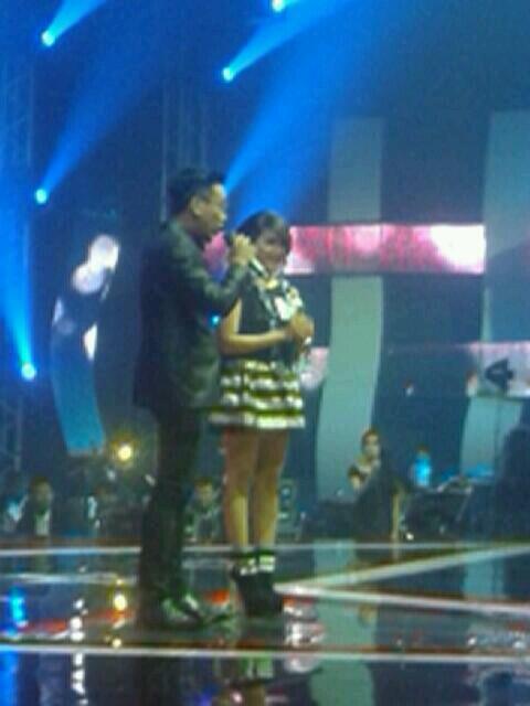 hattaganteng's tweet photo. @DAcademy_ID acara terbaru di mnctv..tunjuk satu bintang..dukung dila ya http://t.co/uj2zA37wLj