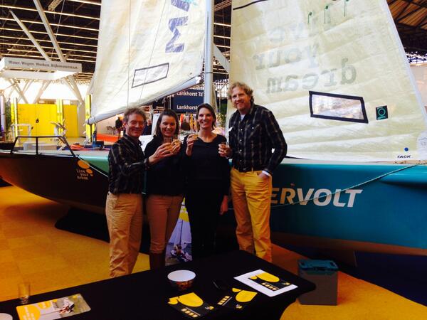 foundationlyd's tweet photo. Mastervolt en http://t.co/m2XKCk38FP … gaan een sportief vaarseizoen tegemoet met MaxFun25 uit het #Bataviasailing http://t.co/Jf2kYFrb6p