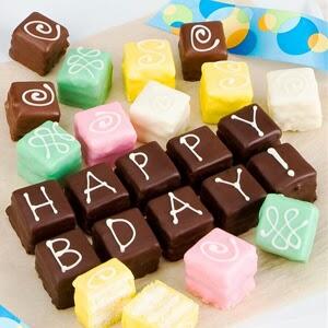 Sirod_Nrs's tweet photo. Happy Birthday @ani_bsaid , wish u all the best,smoga sgala'y.. ☺, *makan" neh, ^-^... http://t.co/Zv7zAFh3bD