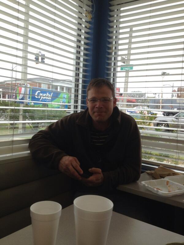 Bill_hack850's tweet photo. @jlayerd @FSU_Baseball having lunch with one of the greats. #tbt http://t.co/ifxkrssLsN