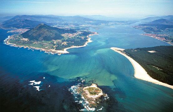 _Paisajes_'s tweet photo. Rio Miño. http://t.co/K78onEqMlm