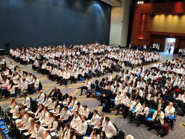 jnichol4077's tweet photo. There I am! #WheresWaldo MT“@simspin: Preparing to storm Capitol Hill with 1,200 osteopathic! #doday2014 #aoafordos http://t.co/wUTsRgDs9b”