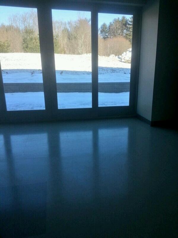 ripnine's tweet photo. Be gone Snow http://t.co/6EHRgrcICN
