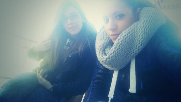 Patri_Ballester's tweet photo. En el macdonal con @Noeliaa_a 🍔🍟👍 http://t.co/dRtp7gGQlI