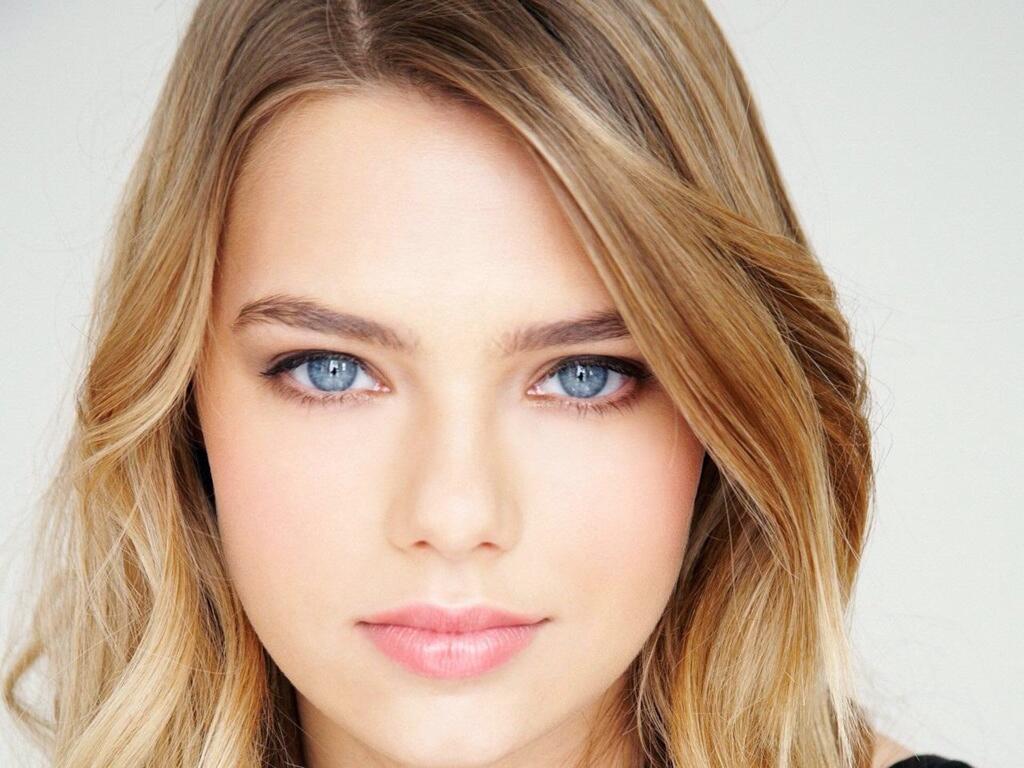 海外ソムリエ Indiana Evans インディアナ エヴァンス 1990年シドニー生まれのオーストラリアの女優 歌手 Http T Co Ysew5idxbe Http T Co 3l5k8aiief