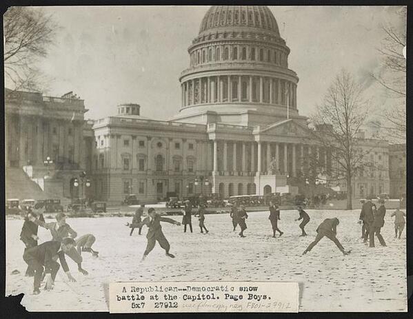 TeachingLC's tweet photo. A #DC #snowballfight from 1920s-Republicans vs Democrats #tbt #ThrowbackThursday #edchat #postlocal http://t.co/NHKYElb4C4
