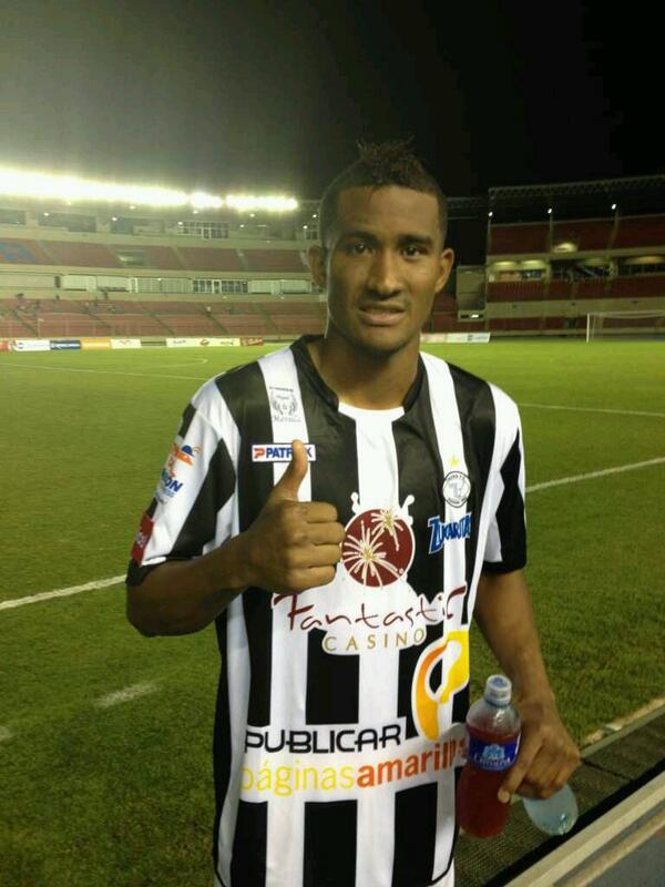 MarcosAnibal08's tweet photo. Dios te tenga en la gloria hermano te Voy a extrañar http://t.co/977iNBU84H