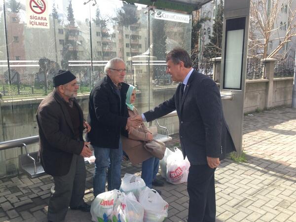 GurelBALKAN's tweet photo. SEVGİLİ VE SAYGILI HALKIMIZI SAYGI İLE SELAMLIYORUM http://t.co/QTLgsvNOJ8