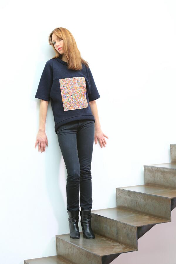 BePopStore's tweet photo. Adopt a "Fashionista Casual" look, wearing a pair of jeans and one of our Beijaflore sweat.Tricot 100%wool. #BePop http://t.co/uTdbrzMLyP