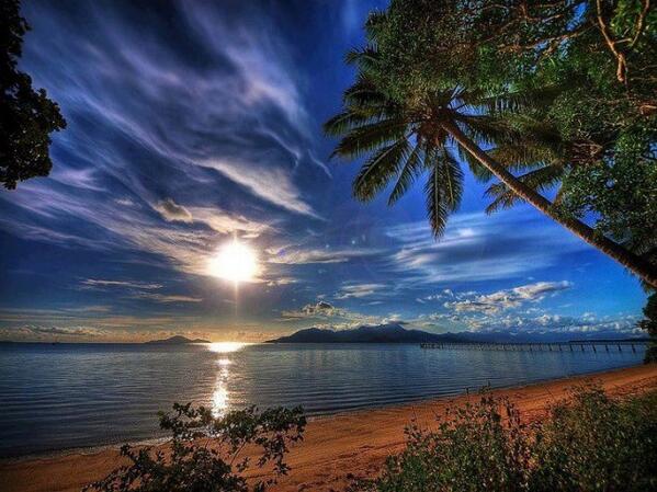 Around_ID's tweet photo. Cardwell - North Queensland, Australia http://t.co/x7gWDotcsW