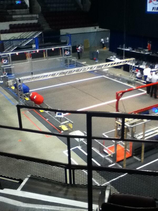 BadgerRobotics's tweet image. Waiting for practice rounds to start #bored