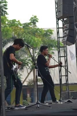 MelodicOfSparta's tweet photo. @SaoSmanli ini kmren pas di sman5 !!! http://t.co/t5U1ndRgjY